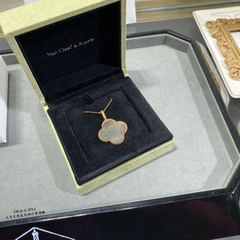 Vca Necklaces